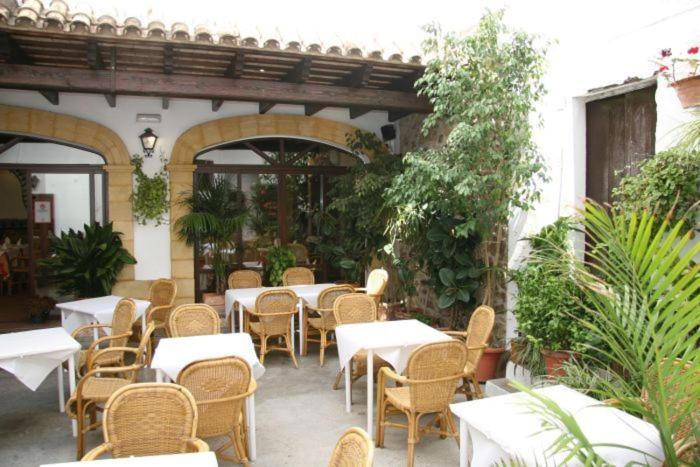 Hostal Torre De Guzman Кониль-де-ла-Фронтера Экстерьер фото