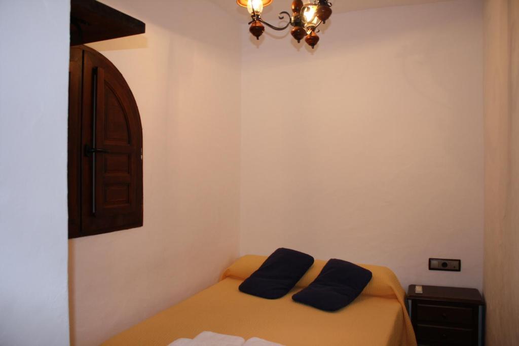 Hostal Torre De Guzman Кониль-де-ла-Фронтера Номер фото