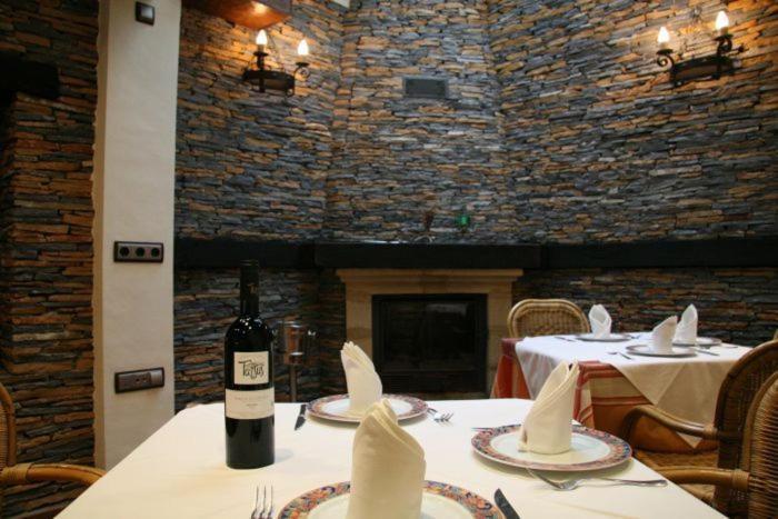 Hostal Torre De Guzman Кониль-де-ла-Фронтера Экстерьер фото