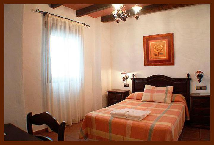 Hostal Torre De Guzman Кониль-де-ла-Фронтера Экстерьер фото