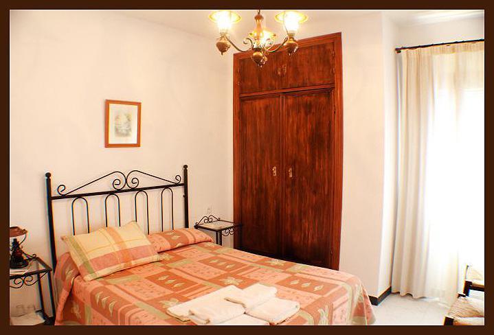 Hostal Torre De Guzman Кониль-де-ла-Фронтера Экстерьер фото