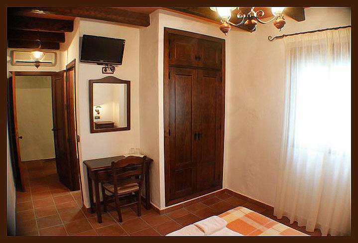 Hostal Torre De Guzman Кониль-де-ла-Фронтера Экстерьер фото